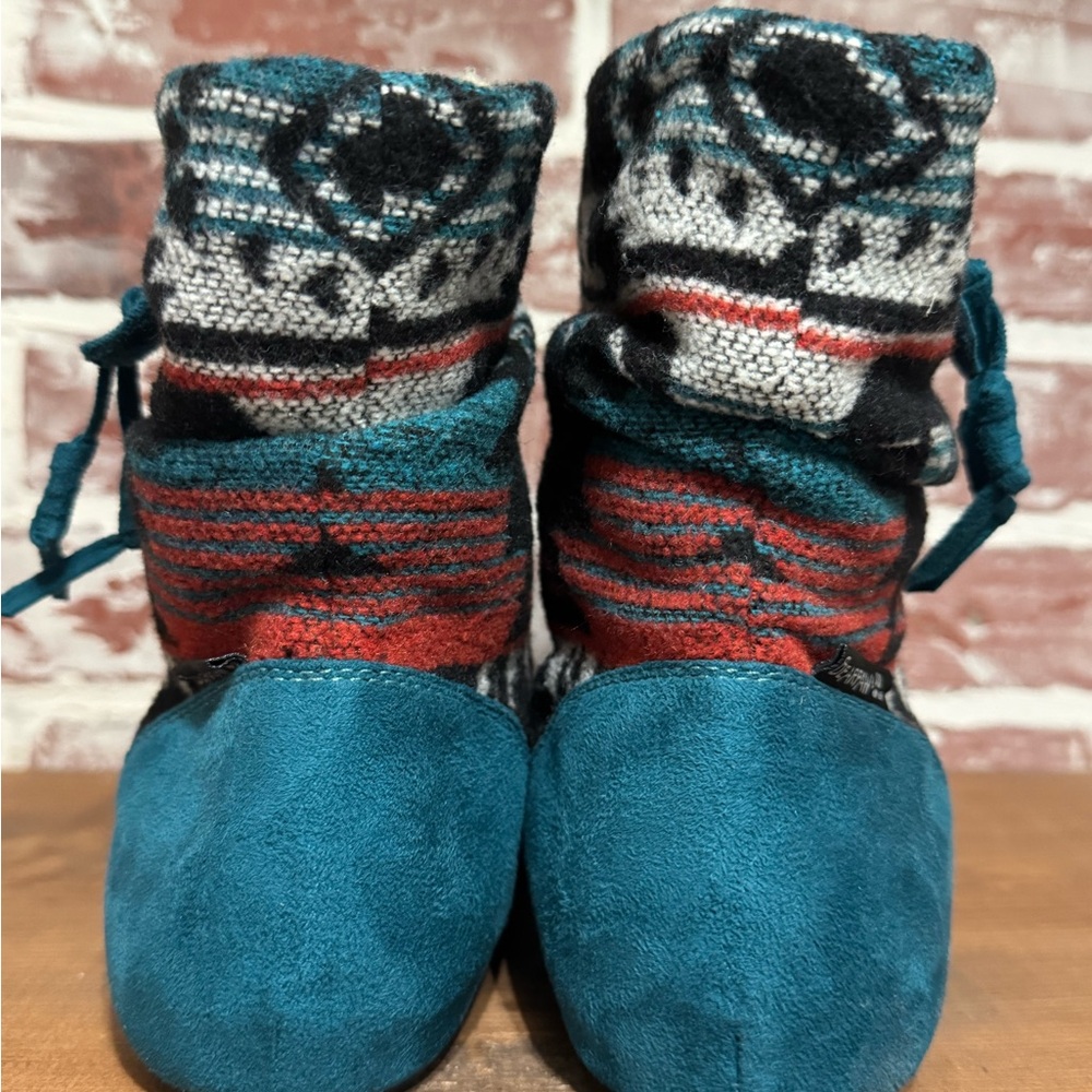 Bearpaw Amber Nova Suede Ankle Boots Wms Sz 8 Blue Aztec Pull On Sheepskin Lined - Picture 6 of 10